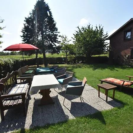Holiday home Exquisite Mansion In Pugholz Near Sea *