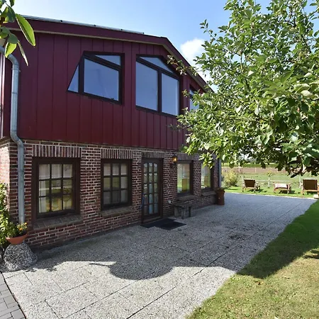 Holiday home Exquisite Mansion In Pugholz Near Sea